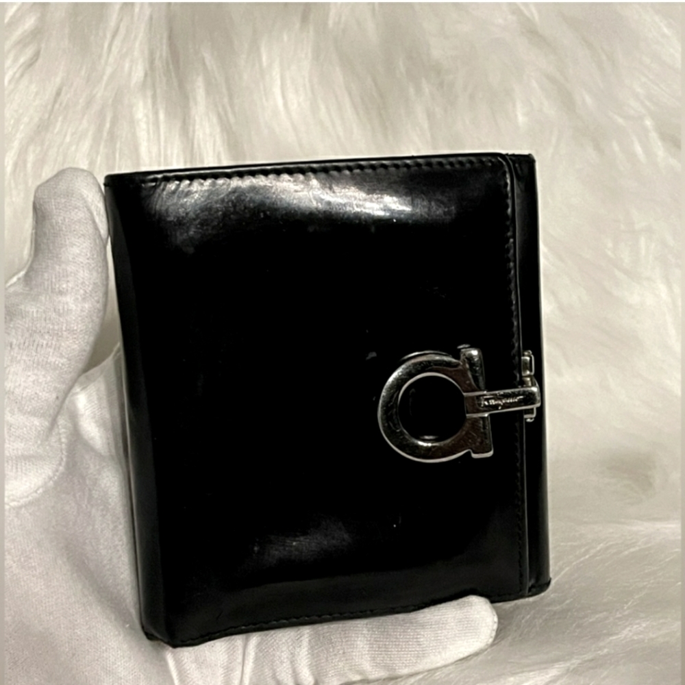 SALVATORE FERRAGAMO Nero Calf Wallet in Box